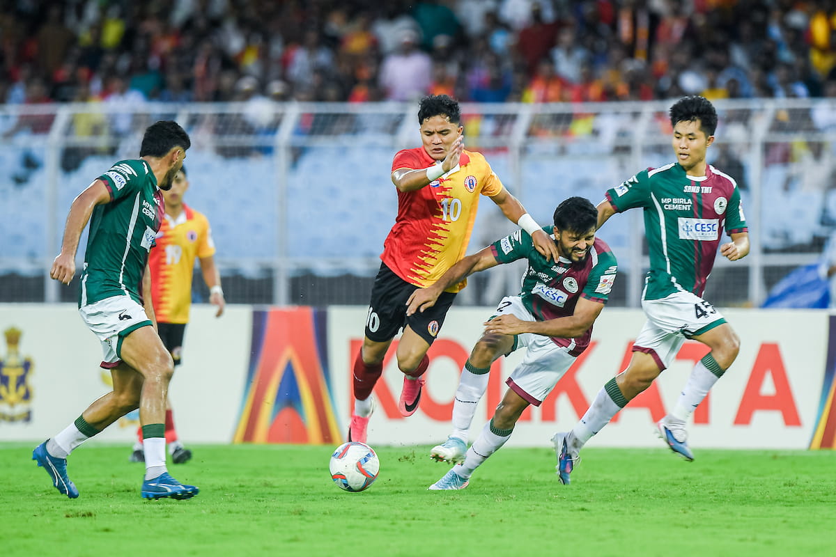 East Bengal Football Club vs Mohun Bagan Super Giant